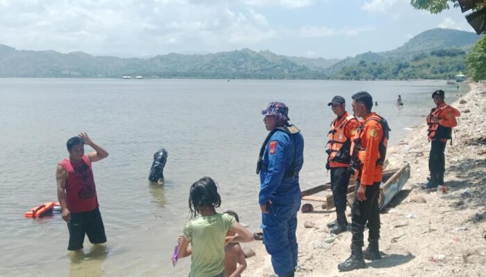 Demi Kenyamanan Masyarakat Yang Menikmati Liburan, Satpolairud Polres Bima Kabupaten di Sebar ditiga Lokasi Wisata