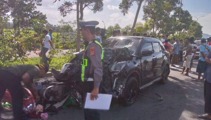 Polres Lombok Tengah Tangani Kecelakaan Lalu Lintas di Jalan Bypass Pujut.   ‎  ‎