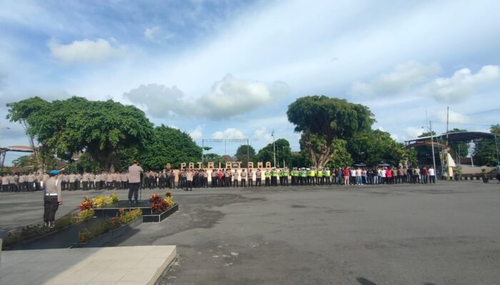 Polres Lombok Timur Gelar Apel Pengamanan Malam Takbiran, Wakapolres Tekankan Antisipasi Gangguan Kamtibmas
