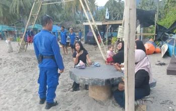Menjaga Keamanan Pesisir, Sat Polairud Polres Lombok Barat Intensifkan Patroli dan Edukasi di Pantai Senggigi