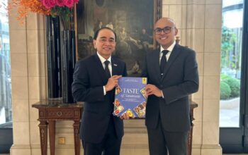Kini Juga Hadir di KBRI Paris, Buku Rasa Bhayangkara Nusantara Kenalkan MBG Indonesia ke Masyarakat Perancis