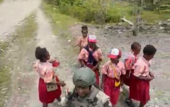 Kegiatan Patroli Satgas Damai Cartenz di Kenyam, Wujud Komitmen Jaga Stabilitas Keamanan Nduga