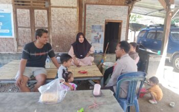 Bhabinkamtibmas Desa Lamunga Gencarkan Sosialisasi TPPO, Warga Diminta Gunakan Jalur Resmi Kerja ke Luar Negeri