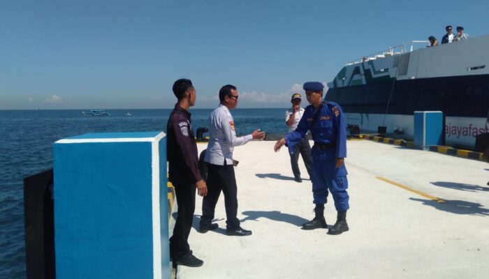 Langkah Sigap Sat Polairud Polres Lombok Barat Jamin Keamanan Wisatawan di Pelabuhan Senggigi