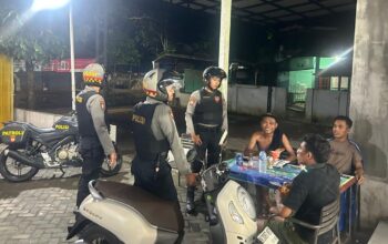 Dialog Humanis di Tengah Malam, Cara Tim Presisi Polres Lobar Edukasi Pemuda Jaga Lingkungan
