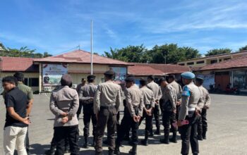 Propam Polres Dompu Lakukan Pengecekan Personel Pengamanan Aksi Unjuk Rasa