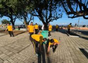 Bersih Pantai Ampenan Rutin, Ditpolairud Polda NTB Ajak Masyarakat Peduli Lingkungan