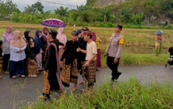 Tradisi Nyongkolan di Labuapi Berlangsung Meriah, Polisi Pastikan Arus Lalu Lintas Tetap Kondusif
