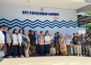 Perkuat Layanan Kesehatan Dasar, Wakil Menteri Kesehatan RI Tinjau Puskesmas Labuapi Lombok Barat