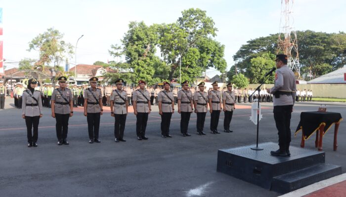 Kapolres Loteng Pimpin Sertijab PJU dan Kapolsek. ‎
