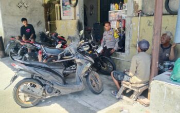 Bhabinkamtibmas Desa Banjarsari Laksanakan Sambang Desa Dan Silaturahmi Dengan Warga Dusun Banjar Getas