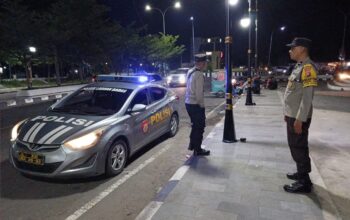 Cegah Gangguan Kamtibmas, Polsek Labuhan Badas Intensifkan Patroli Blue Light di Kawasan Samota