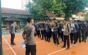 Konselor Polres Bima Kota Dampingi Peserta Uji CAT Taruna/i Akpol RI Terpadu T.A 2026 di Mataram