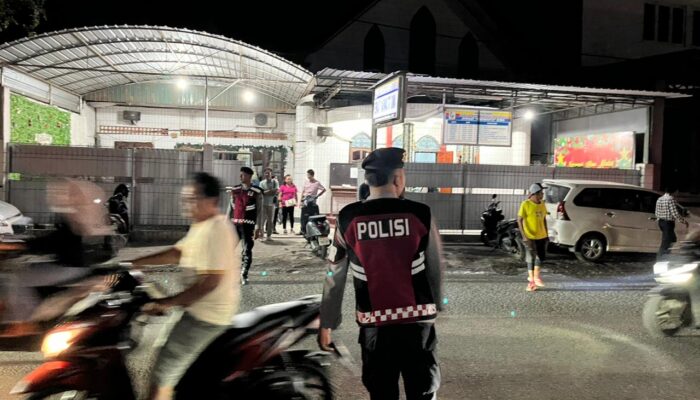 Sat Samapta Polres Bima Kota Laksanakan Pengamanan Ibadah di Gereja Pantekosta