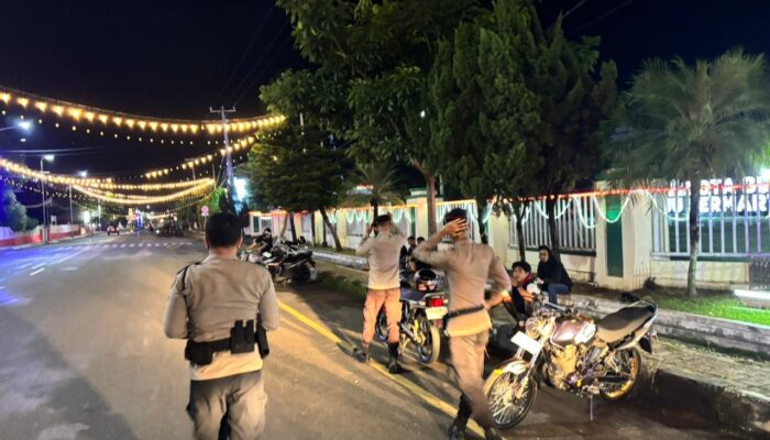 Sat Samapta Polres Bima Kota Bubarkan Balap Liar dan Berikan Himbauan kepada Club Motor