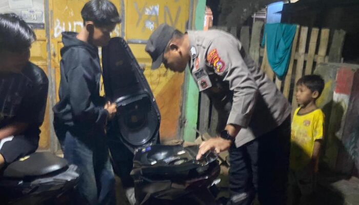 Antisipasi Potensi Kriminalitas dan Balapan Liar di Malam Minggu, Polsek Madapangga Gelar Patroli di Titik Rawan