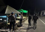 PATROLI MALAM POLRES DOMPU, PERSONEL SAMPAIKAN HIMBAUAN KAMTIBMAS KEPADA MASYARAKAT
