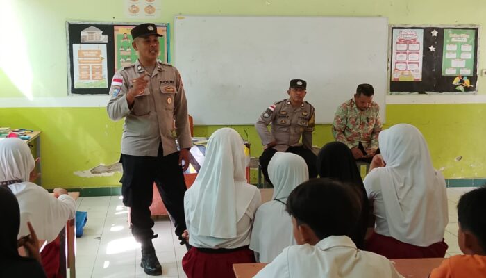 Gencarkan Door to Door System, Polsek Sekotong Bergerak Cepat Putus Mata Rantai Perundungan di Sekolah