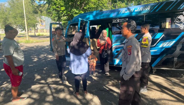 Patroli Dialogis Polsek Taliwang, Warga Diajak Jaga Kamtibmas