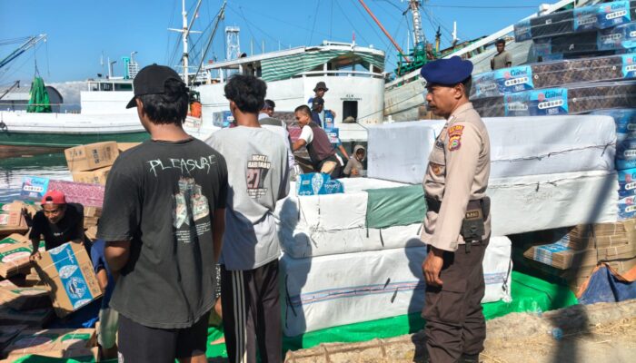 Sat Polairud Polres Bima Kota Berikan Edukasi Kamtibmas kepada Buruh Pelabuhan