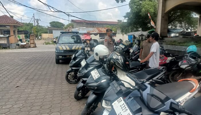 Polsek Praya Intensifkan Patroli Antisipasi 3C di Pertokoan Kota Praya