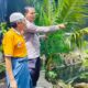 Wujudkan Kemandirian Pangan, Bhabinkamtibmas Labuapi Ajak Warga Ubah Lahan Marginal Jadi Produktif