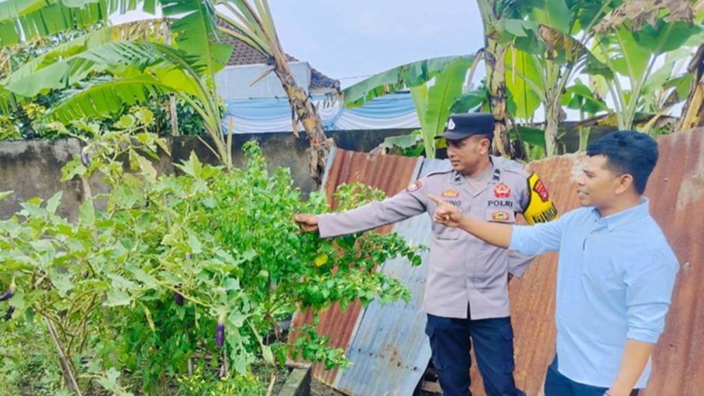 Ketahanan Pangan Polsek Labuapi Ajak Warga Manfaatkan Lahan