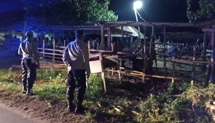 Antisipasi Curi Ternak, Polsek Sekotong Patroli Malam di Batu Kumbu