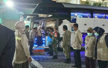 Sinergi Aparat Amankan Kedatangan Jamaah Haji di Mataram