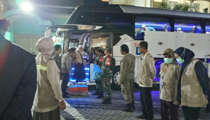 Sinergi Aparat Amankan Kedatangan Jamaah Haji di Mataram