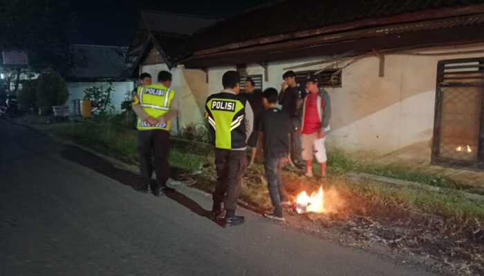 Patroli Dialogis Polsek Taliwang, Ajak Warga Kelurahan Bugis Tingkatkan Kewaspadaan dan Jaga Kamtibmas