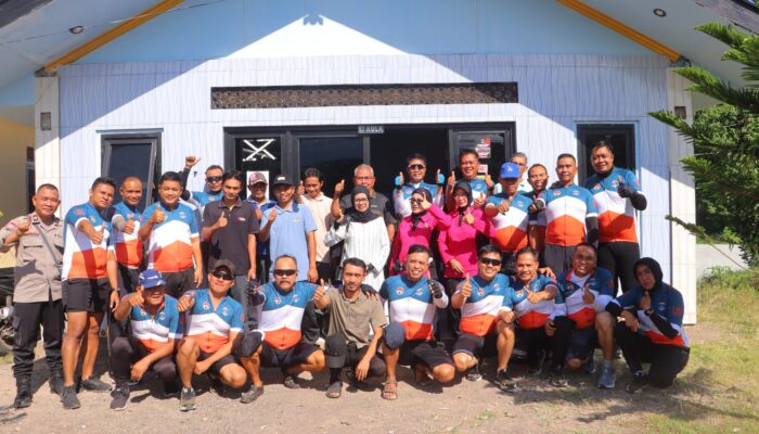 GOWES KAMTIBMAS KAPOLRES LOMBOK UTARA DI DESA SAMAGUNA DIIRANGKAIKAN BAKTI KESEHATAN DAN BANSOS