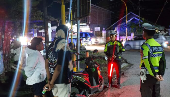 SAT LANTAS POLRES DOMPU GELAR PATROLI CIPTA KONDISI, WUJUDKAN KAMSELTIBCAR LANTAS YANG AMAN DAN KONDUSIF