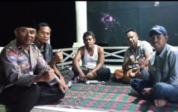 SAT BINMAS POLRES DOMPU PERKUAT KEMITRAAN DENGAN MASYARAKAT MELALUI SAMBANG DAN PENGECEKAN SATKAMLING DI DESA MANGGEASIH
