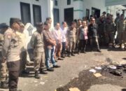 Polsek Rasanae Timur Amankan Aksi Unjuk Rasa BEM UNMBO di Kantor DPRD Kota Bima