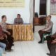 KASAT BINMAS POLRES DOMPU PERKUAT SINERGI DENGAN PEMERINTAH DESA KAREKE, CEGAH KENAKALAN REMAJA DAN JAGA KAMTIBMAS