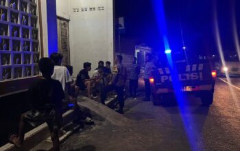 POLSEK KEMPO INTENSIFKAN PATROLI BLUE LIGHT, JAGA KAMTIBMAS TETAP KONDUSIF