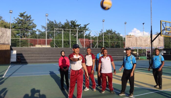 Meriahkan HUT Bhayangkara ke-80, Polres Bima Kota Gelar Turnamen Voli dan Tenis Meja