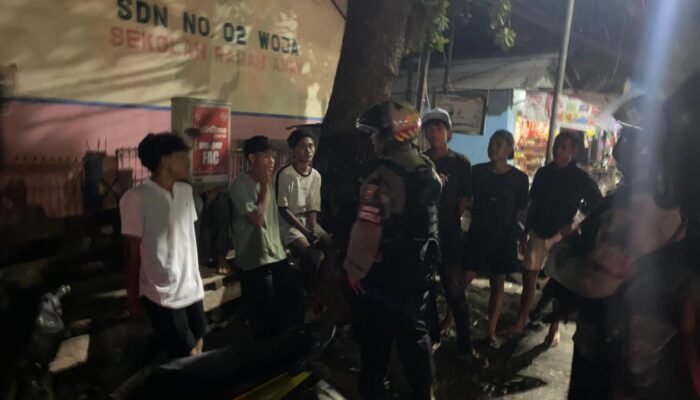 PATROLI DIALOGIS SAT SAMAPTA POLRES DOMPU AJAK GENERASI MUDA JAGA KAMTIBMAS DAN HINDARI AKTIVITAS HINGGA LARUT MALAM
