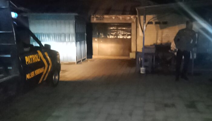 Malam 21.00 Wita, Polsek Pemenang Patroli Pelabuhan Bangsal: Kapal Aman, Penumpang Nyaman