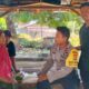 POLSEK BAYAN DUKUNG PROGRAM “SADE-BE” DESA AKAR-AKAR, WUJUD KEPEDULIAN UNTUK SESAMA