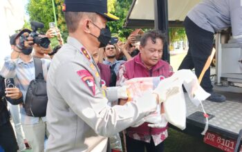 Kapolda NTB Pimpin Pemusnahan 2,4 Kg Sabu dan Ribuan Botol Miras Ilegal, Tegaskan Komitmen Perang Melawan Narkoba