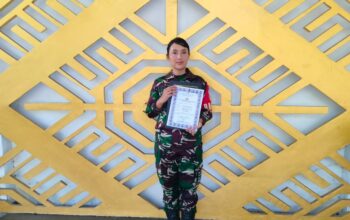 Pengabdian Tanpa Batas, Babinsa Karang Bayan Terima Penghargaan Polri