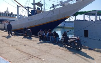 Pastikan Aktivitas Pelabuhan Aman, Sat Polairud Polres Bima Kota Laksanakan Patroli Pengawasan