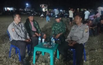 POLSEK HU’U AMANKAN TURNAMEN VOLI PT. STM CUP V, RATUSAN PENONTON NIKMATI PERTANDINGAN DENGAN AMAN DAN TERTIB