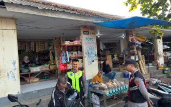 Polsek Tanjung Gelar Rawan Pagi di Pasar Tanjung, Imbau Warga Waspada Cuaca Ekstrem dan 3C