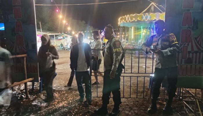 Pastikan Keamanan Pengunjung, Polsek Plampang Laksanakan Pengamanan Expo Pasar Malam