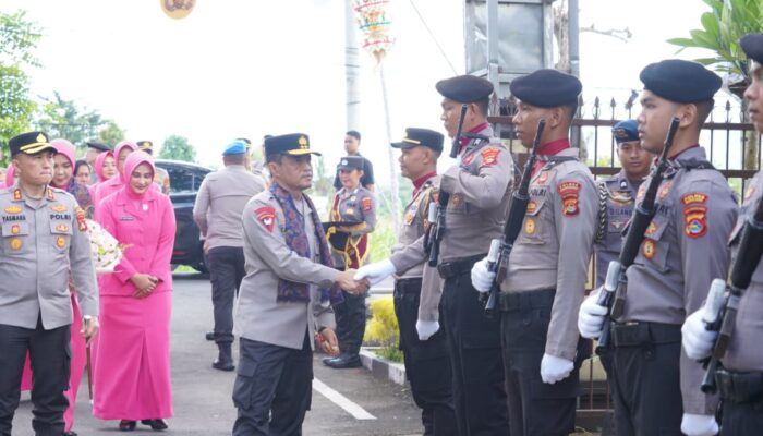 Kapolda NTB Kunjungi Polres Lombok Barat, Tegaskan Komitmen “Polri untuk Masyarakat”