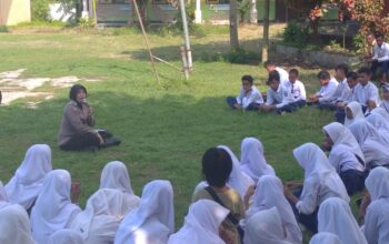 Sat Binmas Polres Dompu Berikan Penyuluhan Bahaya Narkoba dan Kenakalan Remaja di SMP IT 7 Dompu, Wujudkan Generasi Muda yang Berprestasi dan Berkarakter