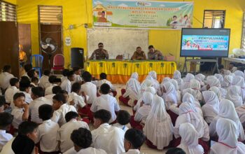 Edukasi Bahaya Narkoba dan Kenakalan Remaja, Sat Binmas Polres Sumbawa Sambangi SMPN 1 Lape